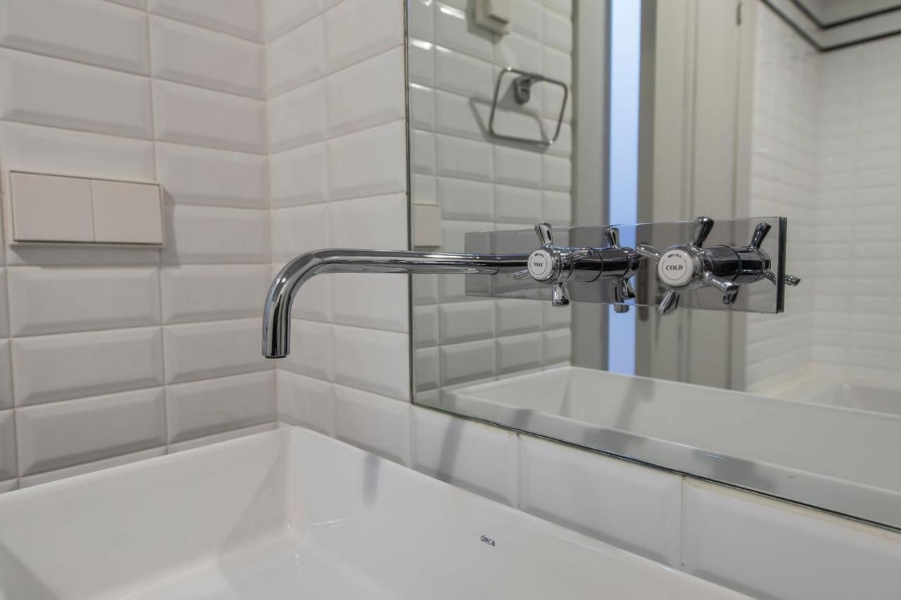 Lovelystay - 3 Bedroom Downtown Wonderwall Lisbon Exterior photo